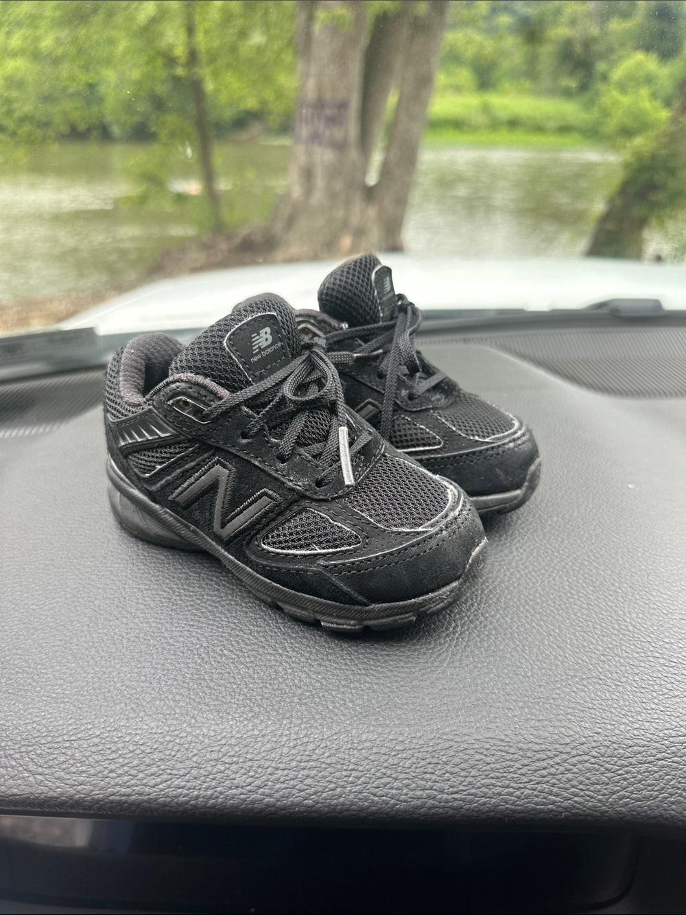 New Balance 990 Toddler Black Mesh & Suede Sneakers